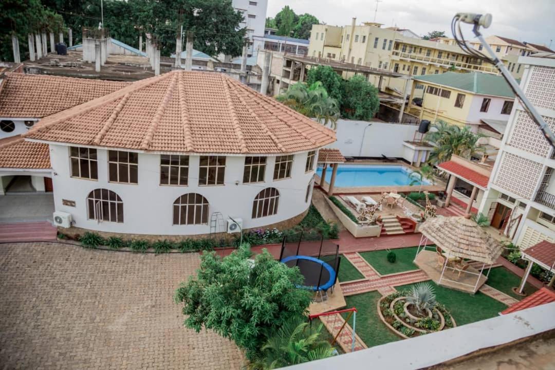 Kilimanjaro Crane Hotel Moshi Buitenkant foto